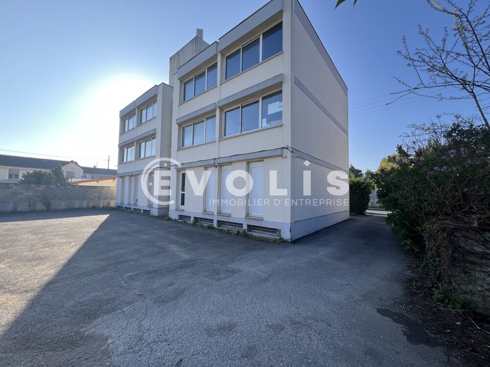   BUREAUX A LOUER - 55 m² non divisibles 