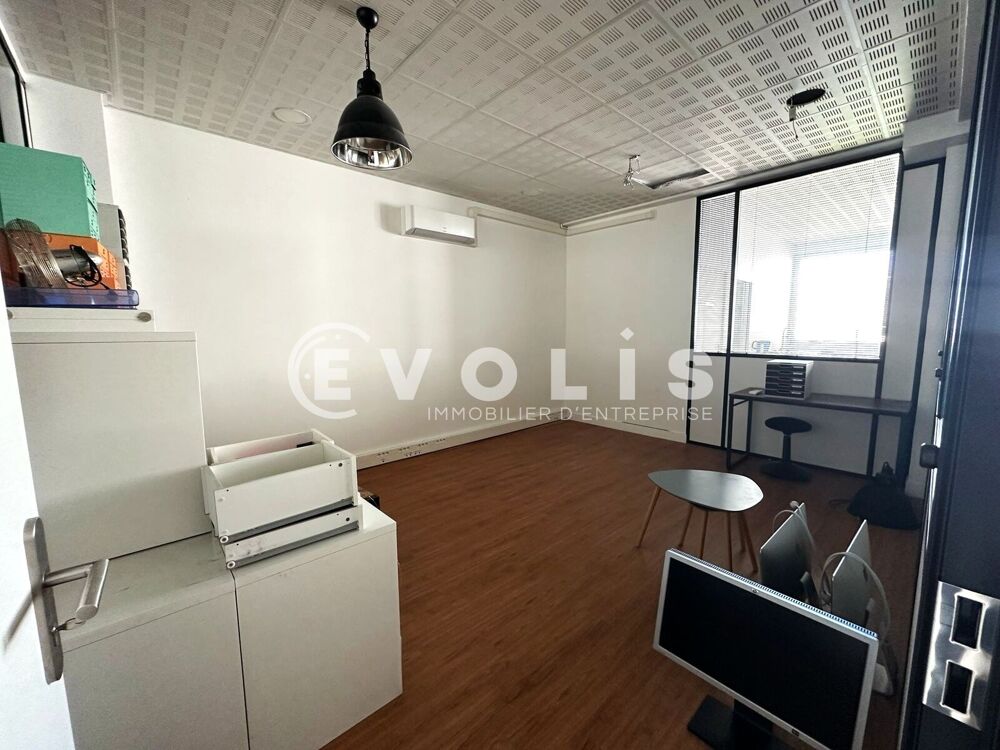   Bureaux - A LOUER - 478 m² divisibles à partir de 150 m² Montrouge