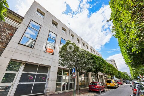  PLATEAU AVEC GRANDE TERRASSE ! - 682 m² non divisibles 