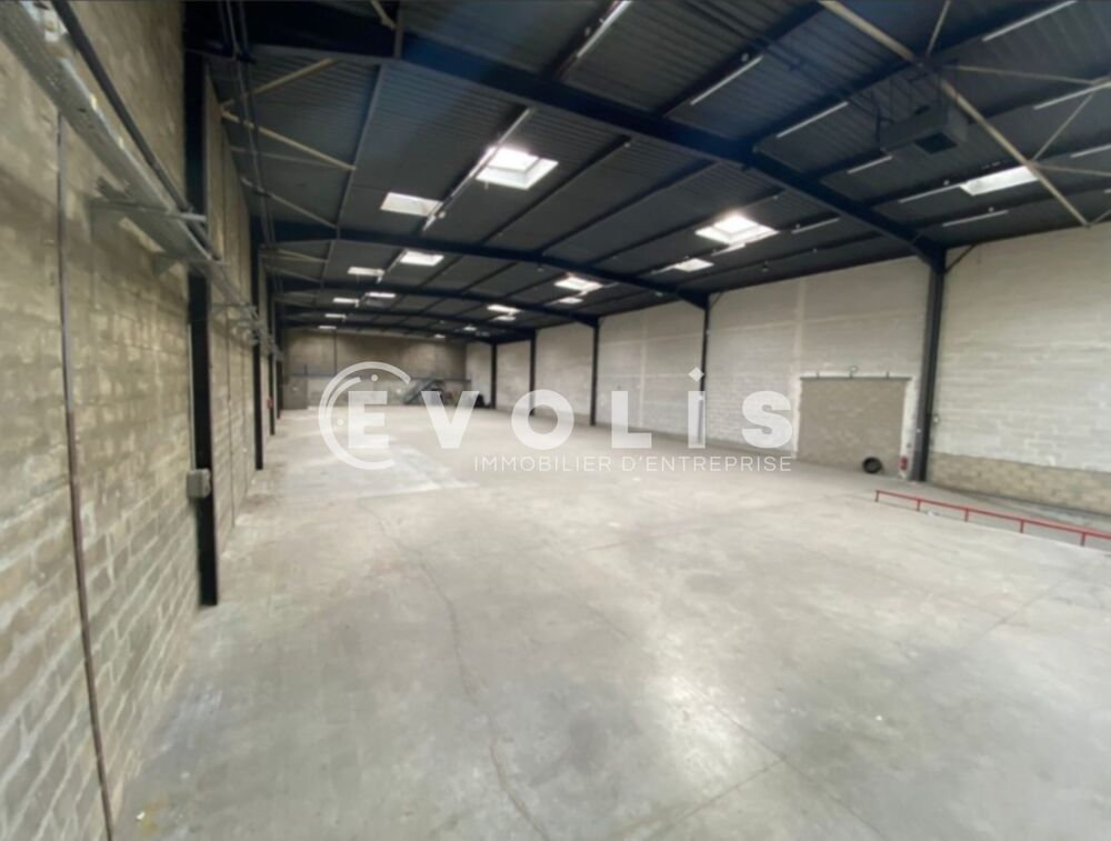   Locaux d'activité - A LOUER - 1 410 m² non divisibles Morangis