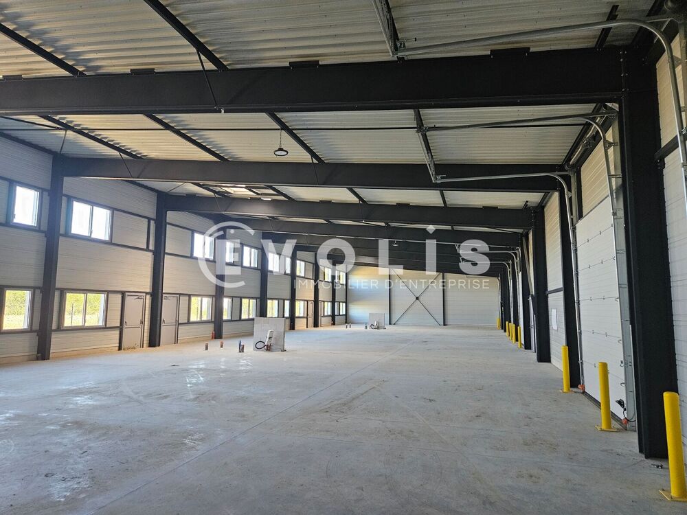   Locaux d'activité - A VENDRE - 1 780 m² non divisibles 