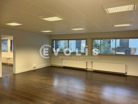 Bureaux - A LOUER - 135 m&sup2; non divisibles 3780 75015 Paris
