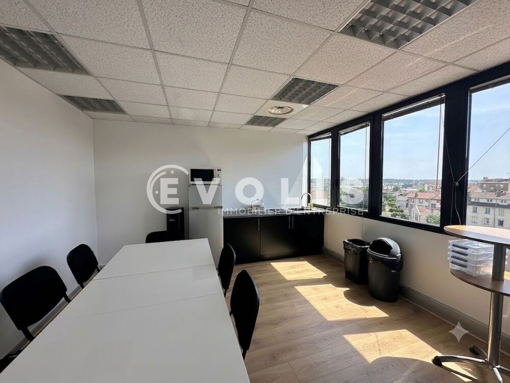   BUREAUX CLIMATISES A VENDRE - 326,6 m² non divisibles Arcueil