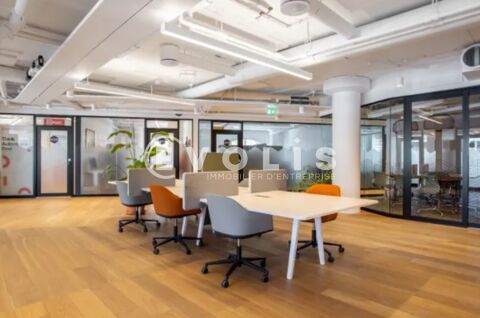 CW Priv&eacute; - A LOUER - 10 Postes 0 75008 Paris