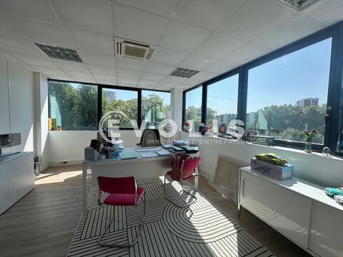   LE PARC DE L'ETOILE - 587 m² divisibles à partir de 286 m² 