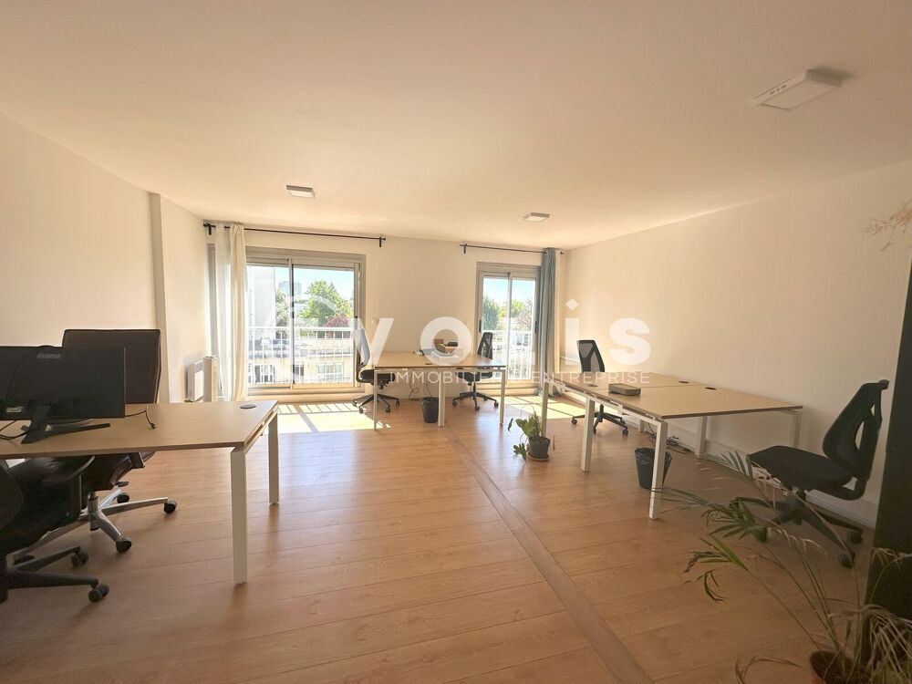   Bureaux - A LOUER - 75 m² non divisibles 
