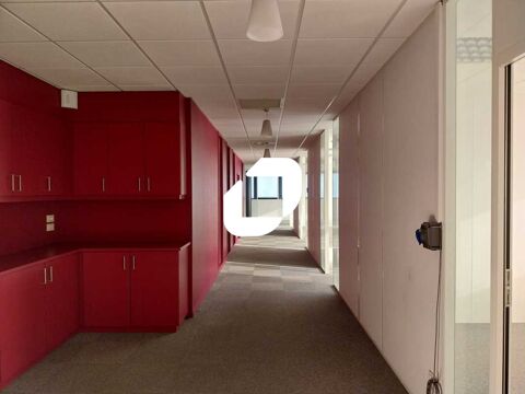 BUREAUX PROCHE PERIPHERIQUE OUEST - 708 m&sup2; divisibles &agrave; partir de 120 m&sup2; 1342150 44800 Saint herblain