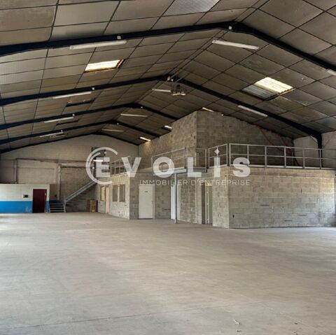 Locaux d'activit&eacute; - A VENDRE - 605 m&sup2; non divisibles 772500 69720 Saint laurent de mure