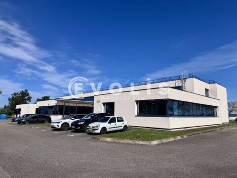  Bureaux - A LOUER - 938 m² divisibles à partir de 127 m² 