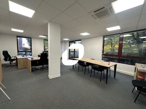 SURFACE DE BUREAUX RDC RARE SUR LE SECTEUR - 160 m&sup2; non divisibles 2480 78100 Saint germain en laye