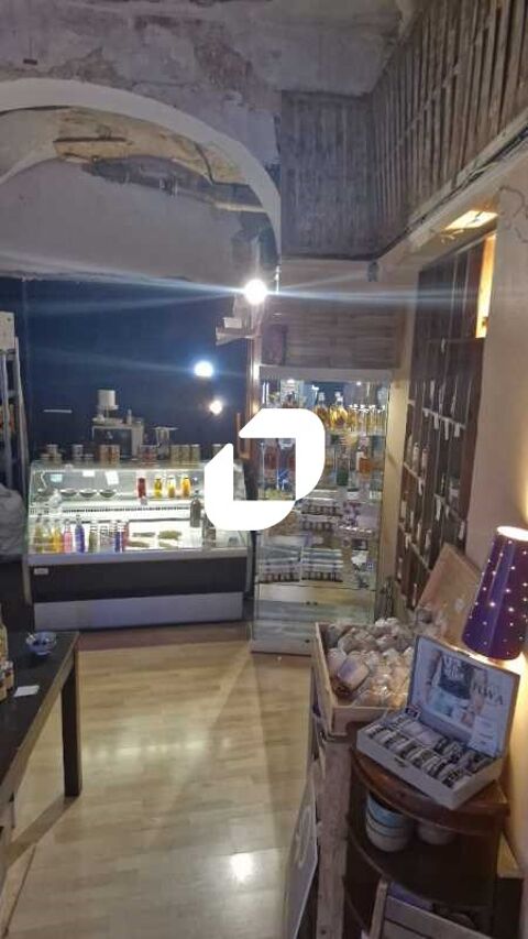 Locaux Commerciaux - A LOUER - 30 m² non divisibles 937 34000 Montpellier