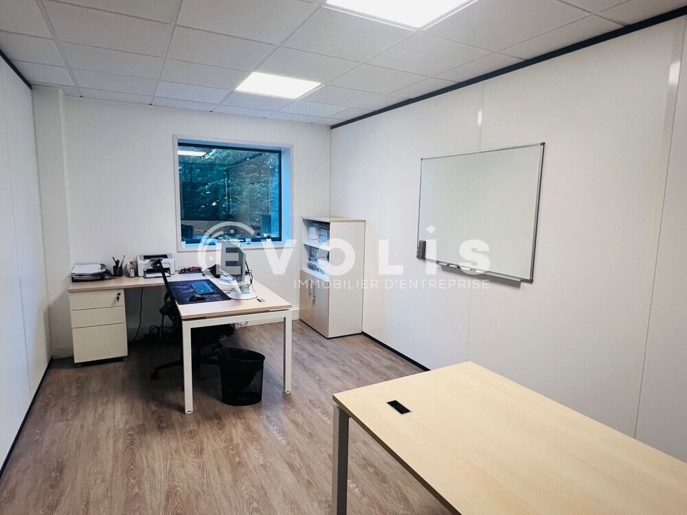   Bureaux - A VENDRE - 380 m² non divisibles Croissy beaubourg