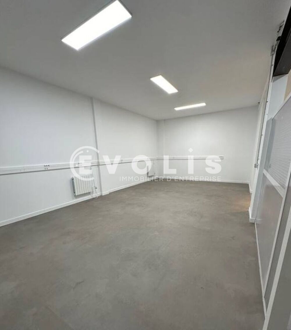   Bureaux - A LOUER - 145 m² divisibles à partir de 70 m² Orly