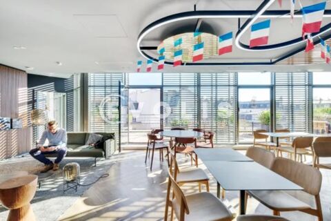   Bureaux - A LOUER - 733 m² non divisibles 