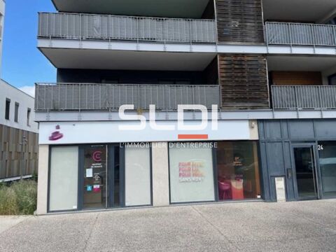Locaux commerciaux - A VENDRE OU A LOUER - 137 m&sup2; non divisibles 2920 69580 Sathonay camp