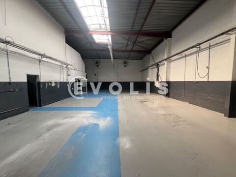 Locaux d'activit&eacute; - A LOUER - 530 m&sup2; non divisibles 5521 93360 Neuilly plaisance