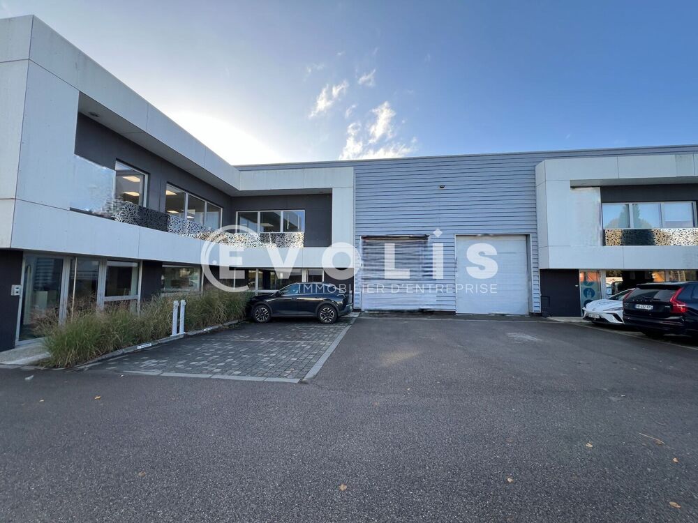   Locaux d'activité - A VENDRE - 612 m² non divisibles 