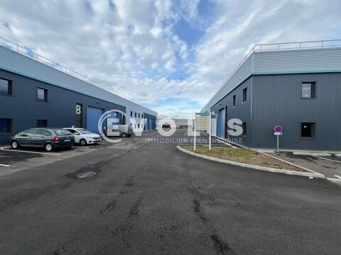   Locaux d'activité - A VENDRE OU A LOUER - 575 m² divisibles à partir de 284 m² 