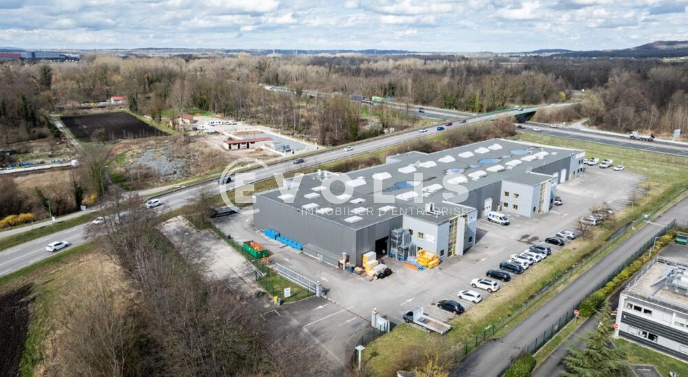   Locaux d'activité - A LOUER - 194 m² non divisibles La verpilliere