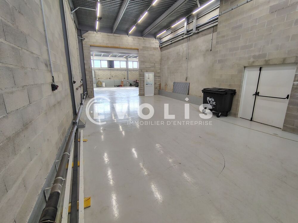   Locaux d'activité - A LOUER - 492 m² non divisibles Bry sur marne