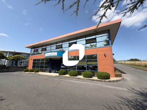 Bureaux et Activit&eacute;s - A LOUER - 867 m&sup2; non divisibles 7225 95450 Vigny