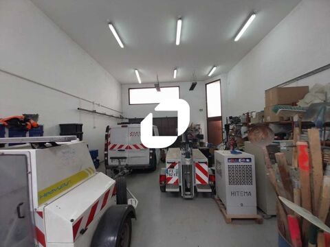 RARE SUR LE SECTEUR - 265 m&sup2; non divisibles 2492 78960 Voisins le bretonneux