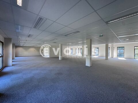   Bureaux - A LOUER - 1 501 m² divisibles à partir de 189 m² 