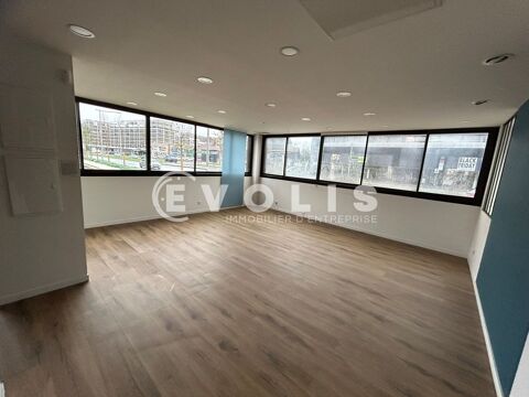 Bureaux - A LOUER - 554 m&sup2; divisibles &agrave; partir de 266 m&sup2; 6233 33700 Merignac