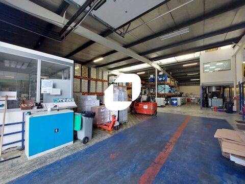 Locaux d'Activités - A VENDRE - 2 495 m² non divisibles 2100000 78180 Montigny le bretonneux