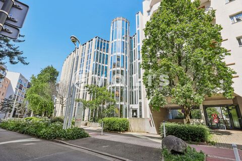 BUREAUX RENOVES ET CLIMATISES A LOUER - 2&nbsp;318 m&sup2; divisibles &agrave; partir de 291 m&sup2; 44432 92120 Montrouge