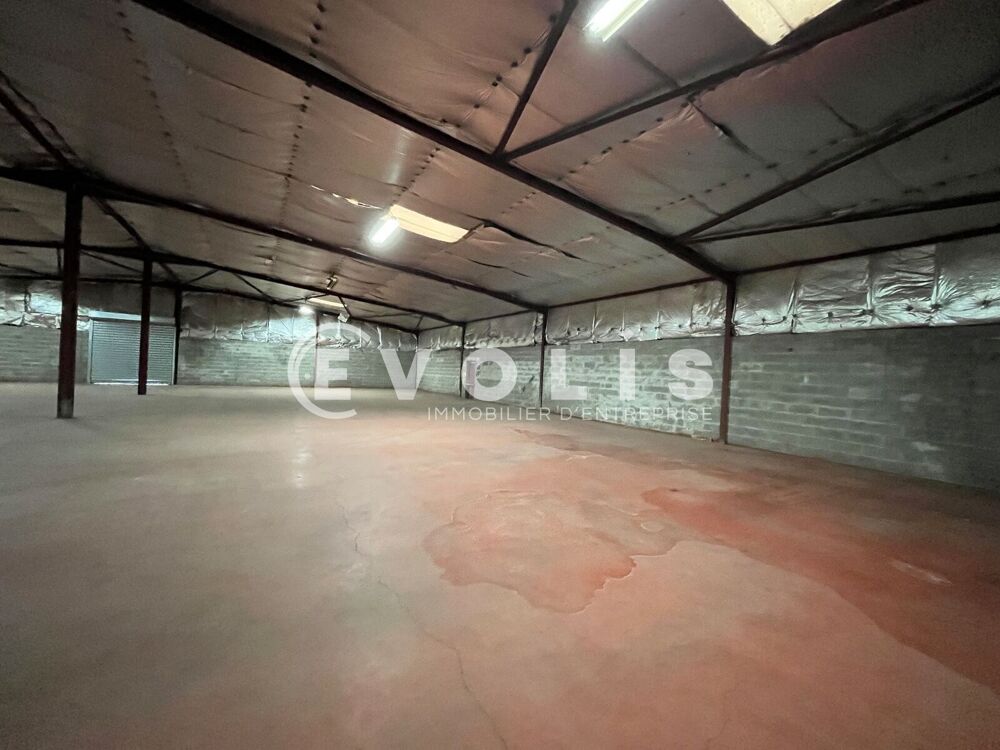   Locaux d'activité - A LOUER - 820 m² non divisibles Martillac