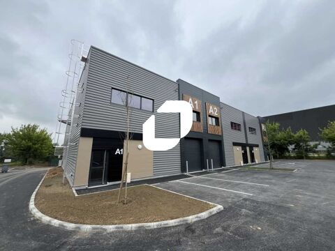Locaux d'Activit&eacute;s - A LOUER - 8&nbsp;134 m&sup2; divisibles &agrave; partir de 218 m&sup2; 57616 59262 Sainghin en melantois