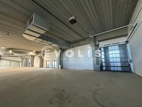   Locaux d'activité - A LOUER - 1 387 m² divisibles à partir de 460 m² 