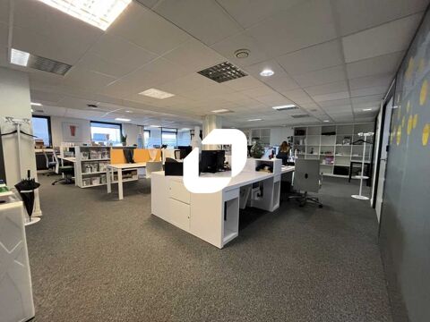 Bureaux - A LOUER - 2 273 m² divisibles à partir de 107 m² 30314 69003 Lyon