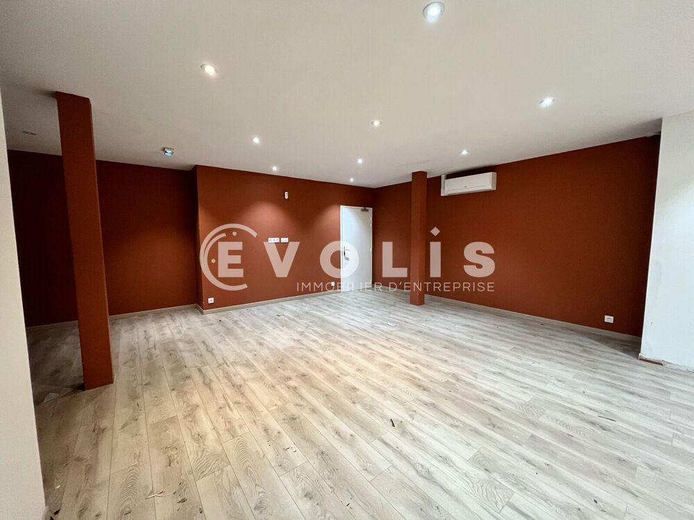   LOCAUX ERP - 84 m² non divisibles 