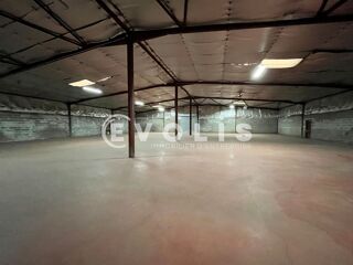   Locaux d'activité - A LOUER - 820 m² non divisibles Martillac