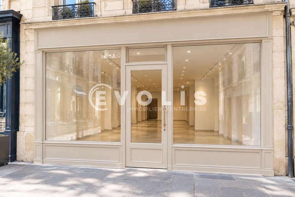   Locaux commerciaux - A LOUER - 48 m² non divisibles 