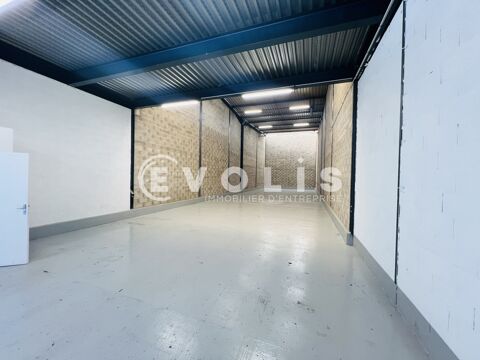   Locaux d'activité - A LOUER - 1 800 m² divisibles à partir de 450 m² 