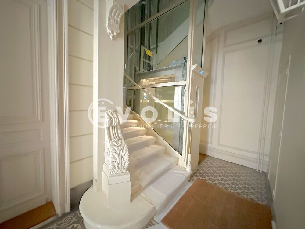   Bureaux place des Quinconces ! - 100 m² non divisibles Bordeaux