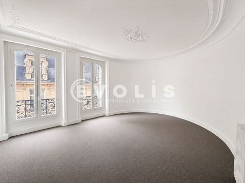   Bureaux - A LOUER - 388 m² divisibles à partir de 153 m² 