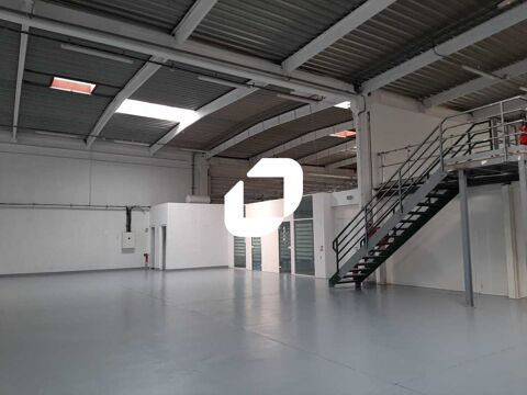 Locaux d'Activit&eacute;s - A LOUER - 752 m&sup2; non divisibles 7520 78190 Trappes