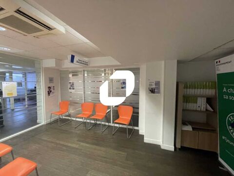 Bureaux - A VENDRE - 770 m&sup2; non divisibles 1700000 77200 Torcy