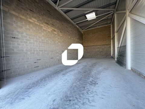 Locaux d'Activit&eacute;s - A LOUER - 210 m&sup2; divisibles &agrave; partir de 105 m&sup2; 3200 78490 Mere