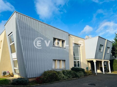 Bureaux - A LOUER - 256 m&sup2; non divisibles 2133 77176 Savigny le temple