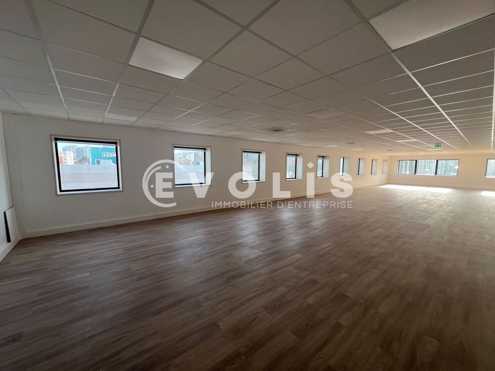   Bureaux - A VENDRE - 255 m² non divisibles Rosny sous bois