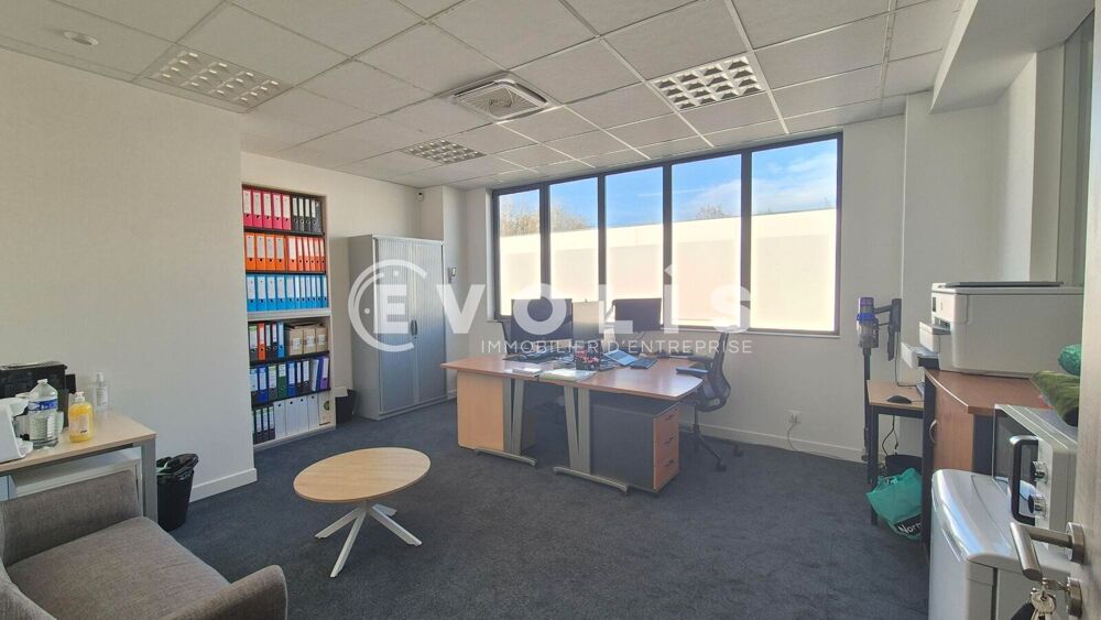   Locaux d'activité - A VENDRE - 159 m² non divisibles Serris