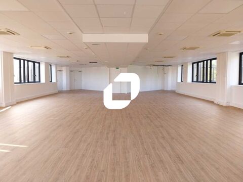 LOCAUX CLIMATISES REFAIT A NEUF - 996 m&sup2; divisibles &agrave; partir de 115 m&sup2; 9133 78180 Montigny le bretonneux