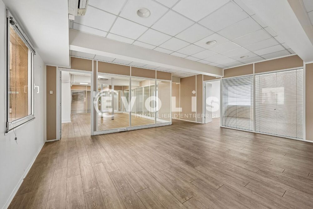   PLATEAU AVEC GRANDE TERRASSE ! - 682 m² non divisibles Malakoff