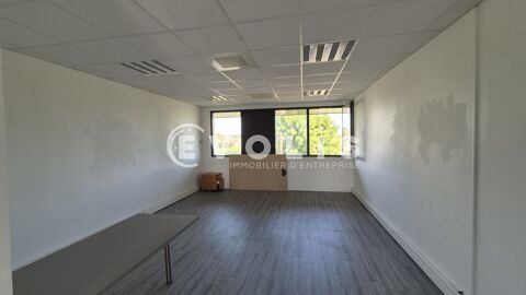 Bureaux - A LOUER - 50 m&sup2; non divisibles 708 77600 Chanteloup en brie