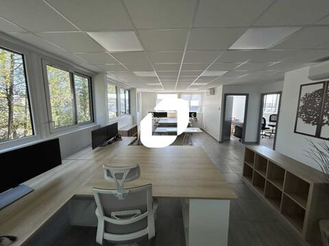 Bureaux - A LOUER - 155 m&sup2; non divisibles 1458 77330 Ozoir la ferriere